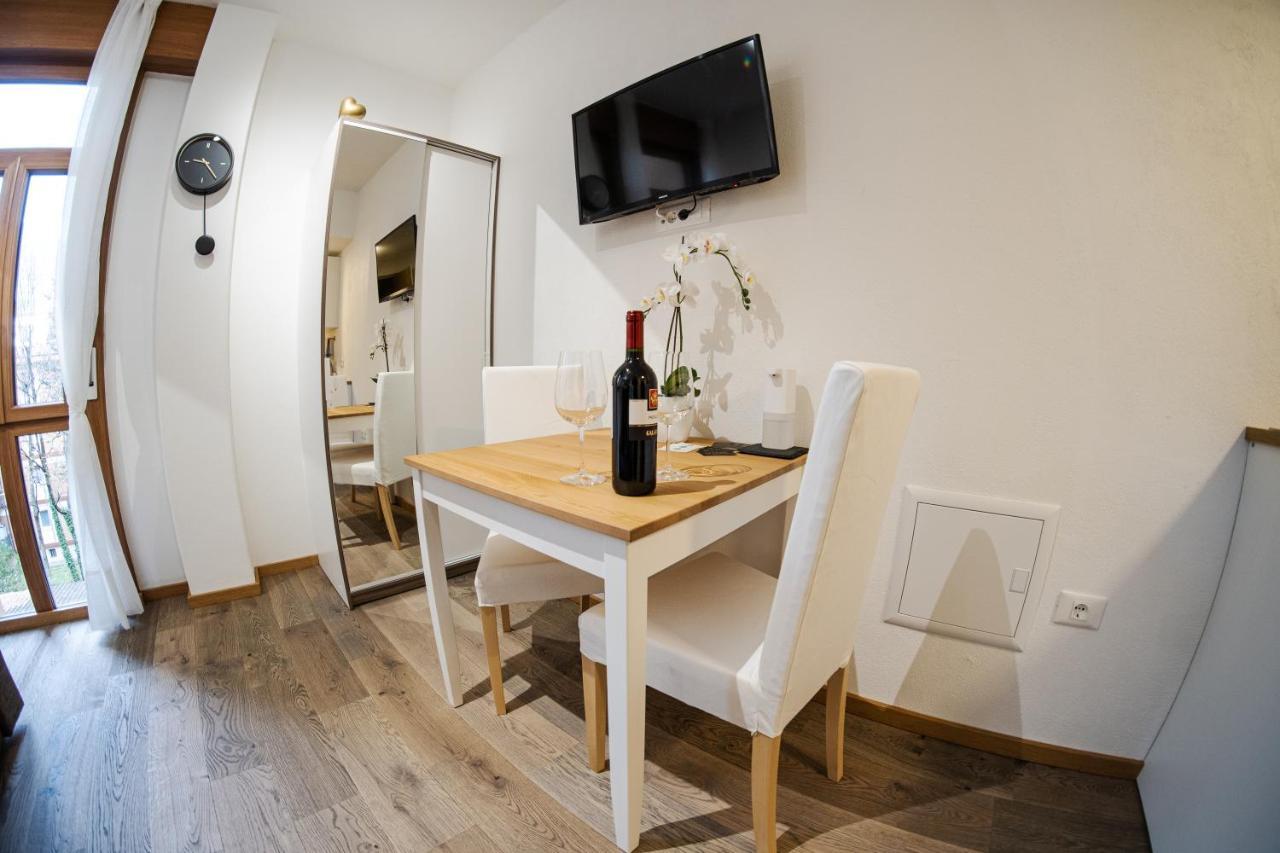 Flow Apartments Winkel Love Und Happiness Мерано Экстерьер фото