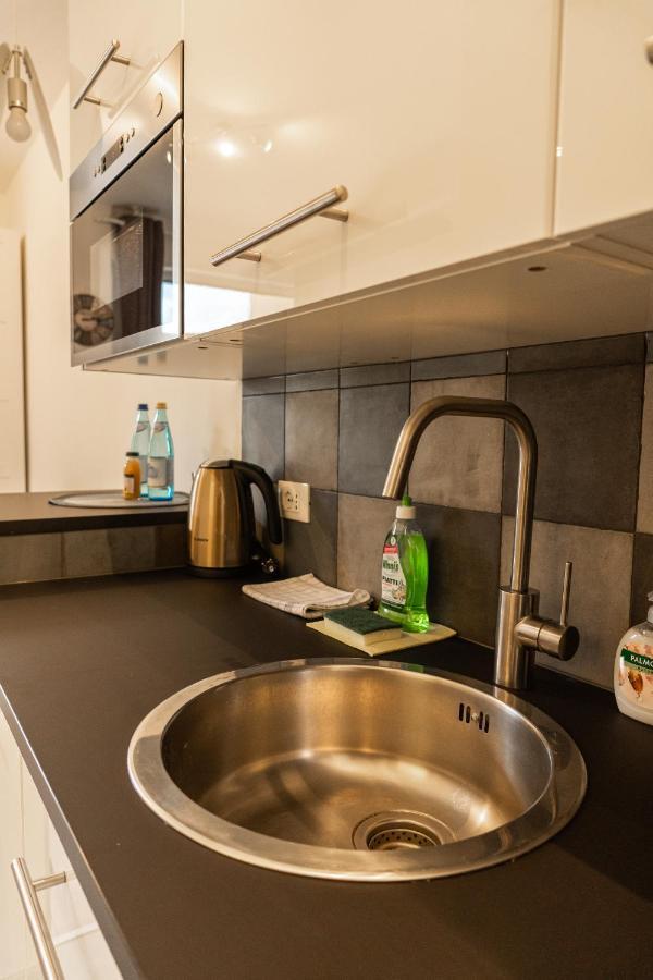 Flow Apartments Winkel Love Und Happiness Мерано Экстерьер фото
