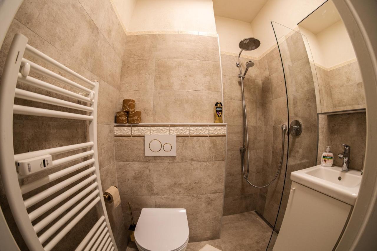 Flow Apartments Winkel Love Und Happiness Мерано Экстерьер фото